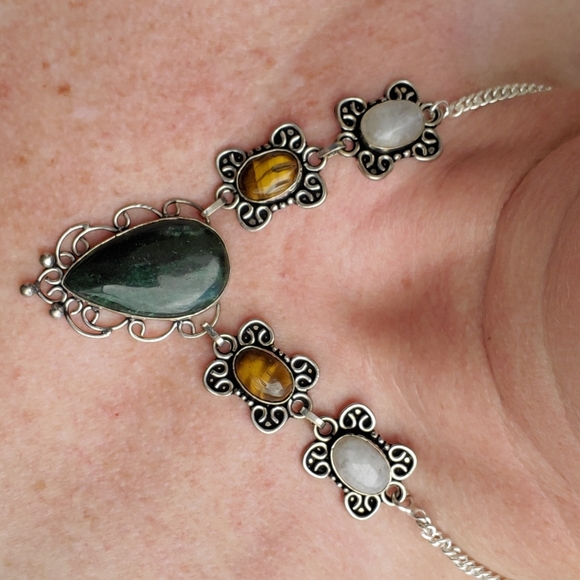 New Nephrite, Tiger Eye and Rainbow Moonstone Silver Necklace. - Picture 11 of 16